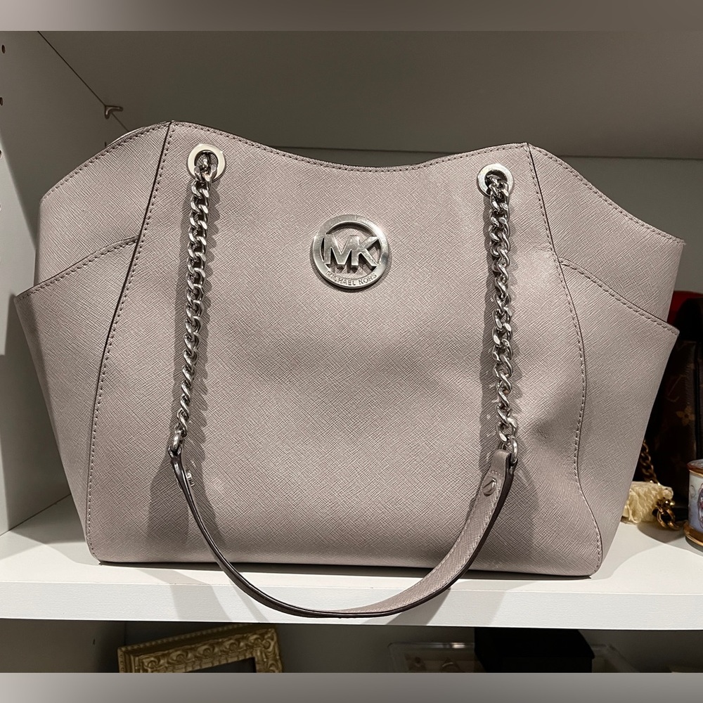 Michael Kors Jet Set Travel Large X Chained Tote